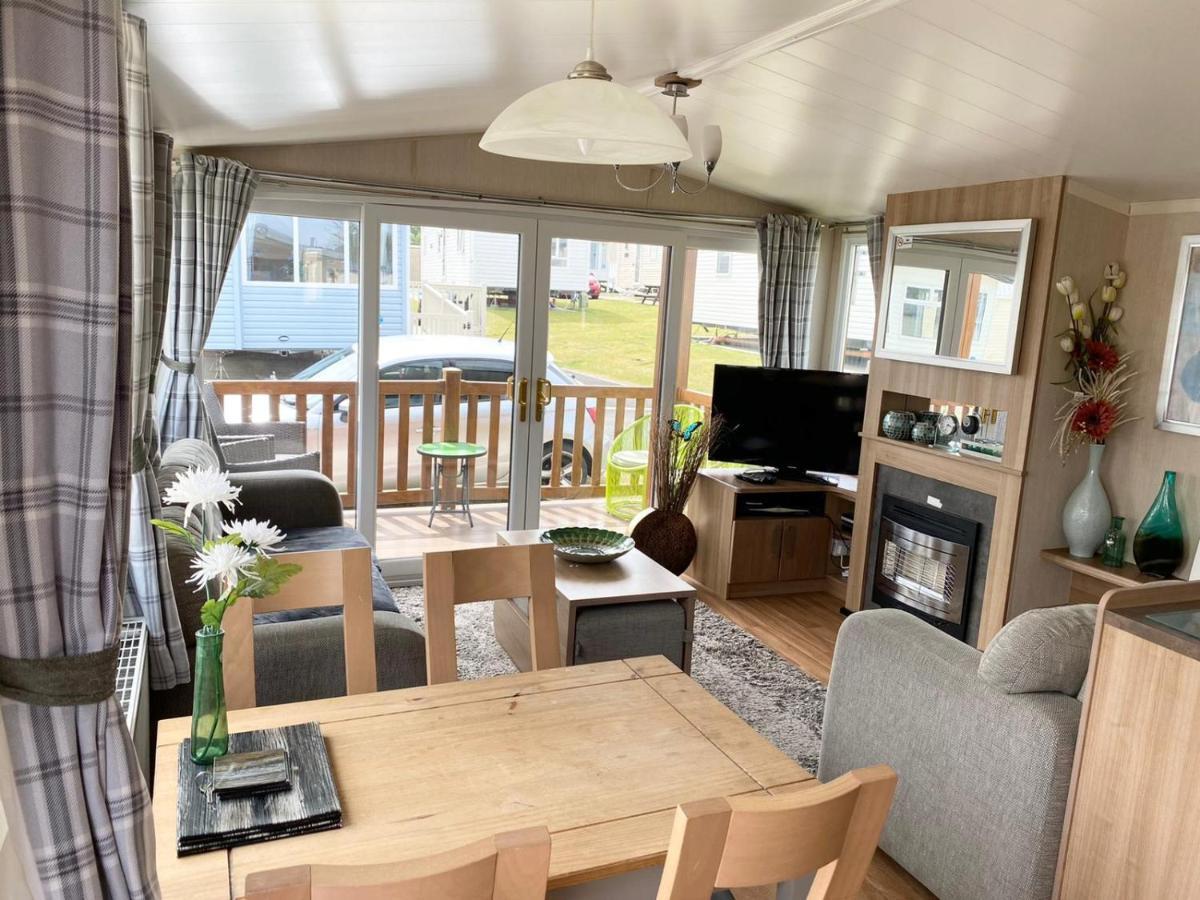 Blackpool Caravans Marton Mere Экстерьер фото