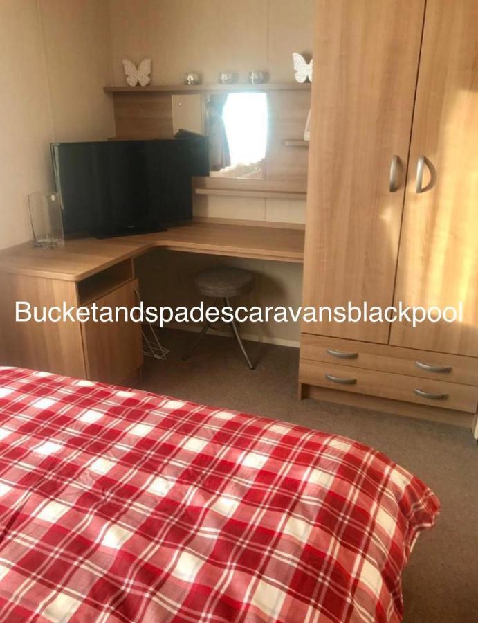 Blackpool Caravans Marton Mere Экстерьер фото