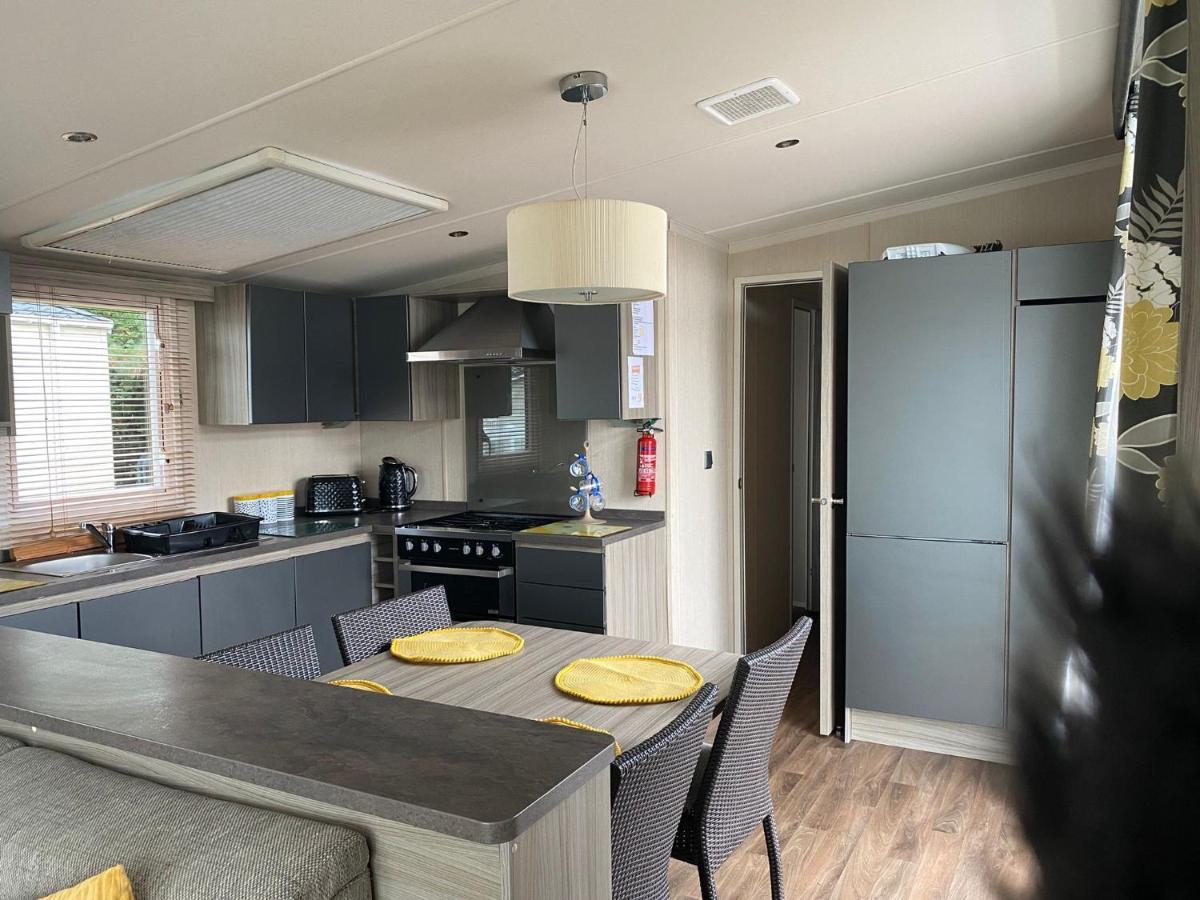 Blackpool Caravans Marton Mere Экстерьер фото