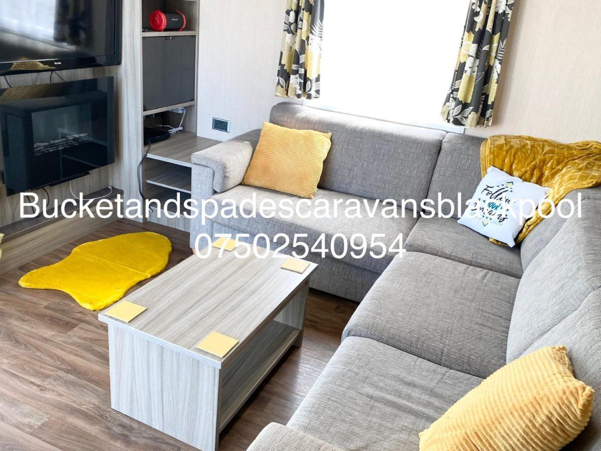 Blackpool Caravans Marton Mere Экстерьер фото