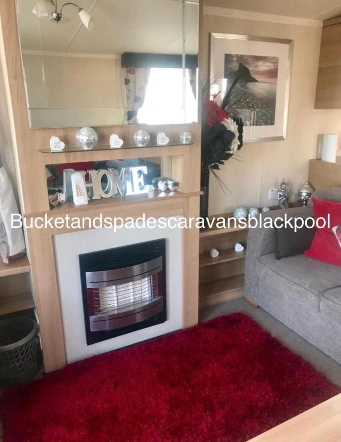 Blackpool Caravans Marton Mere Экстерьер фото