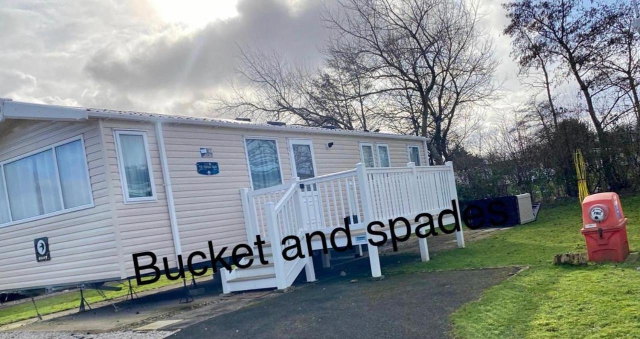 Blackpool Caravans Marton Mere Экстерьер фото